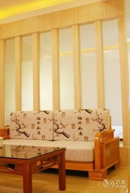 Golden Phoenix Business Hotel