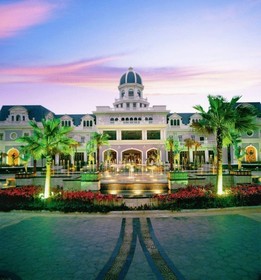 Crowne Resort Spa & Beach Resort Hainan