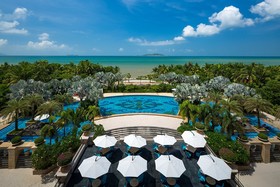 Crowne Plaza Resort Sanya Bay