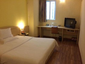 7 Days Inn Heping City Square