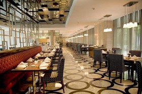 Eadry Royal Garden Hotel