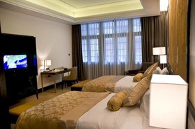 Eadry Royal Garden Hotel