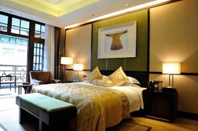 Eadry Royal Garden Hotel