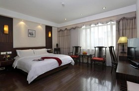 Golden Lotus Herton Seaview