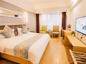 Haikou Twelve Oaks Hotel