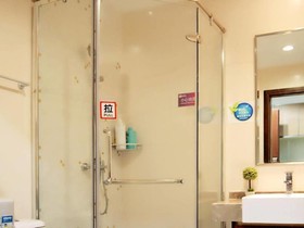 Hip-hop Hotel Apartment