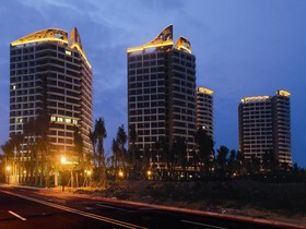 Holliyard Sea View Resort Hotel