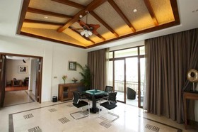 Dragon Bay Hotel