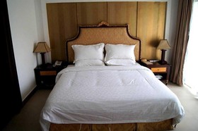 Dragon Bay Hotel