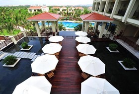 Dragon Bay Hotel