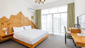 Floral Hotel Nightfall Gardenia Sanya
