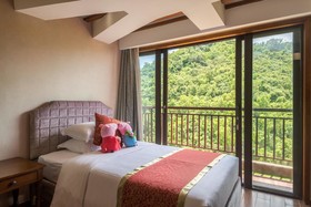 Grand Metro Park Bay Hotel Sanya