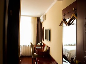 Greentree Inn Sanya Hexi District International Shopping Center Shell Hotel
