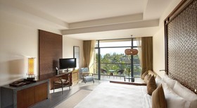 Hilton Sanya Yalong Bay Resort & Spa