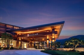 Hualuxe Sanya Yalong Bay Resort An Ihg Hotel