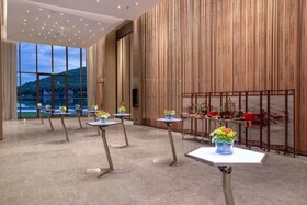 Hualuxe Sanya Yalong Bay Resort An Ihg Hotel