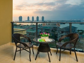 Sanya Mango Sea View Hotel