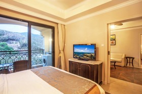 Sanya Yalong Bay Sintra Suites Hotel