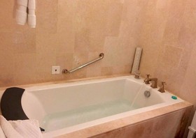 Sanya Yalong Bay Sintra Suites Hotel