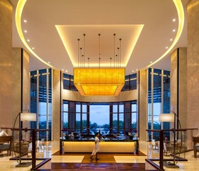 Thousand Cranes Sanya Yazhou Bay Int'l Exchange Centre, Curio by Hilton