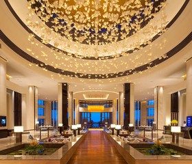 Thousand Cranes Sanya Yazhou Bay Int'l Exchange Centre, Curio by Hilton