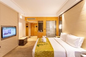 Sanya Yuexin Tomorrow Hotel