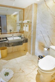 Sanya Yuexin Tomorrow Hotel