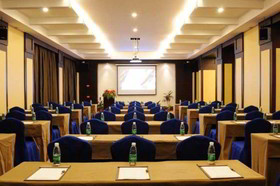 Shengyi Holiday Villa Hotel & Suites Sanya