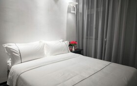 Starchain Heehee Hotel