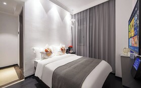 Starchain Heehee Hotel