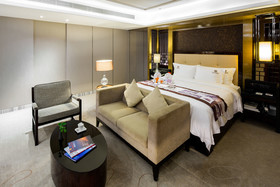 Visun Royal Yacht Hotel