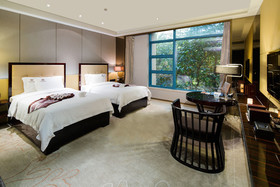 Visun Royal Yacht Hotel