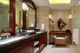 Wyndham Grand Plaza Royale Hainan Longmu Bay