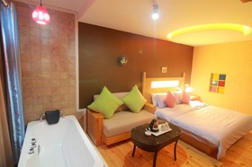 Yalong Bay Sanya Farinn