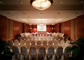 Harbour Plaza Resort City