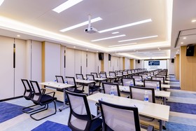 Holiday Inn Express Hohhot East Station, an IHG Hotel