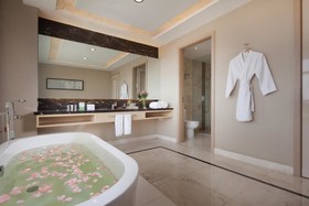 Holiday Inn Suites Hulunbuir