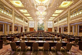 Howard Johnson by Wyndham Parkview Plaza Erdos