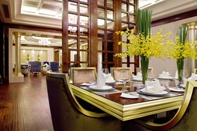 Howard Johnson by Wyndham Parkview Plaza Erdos