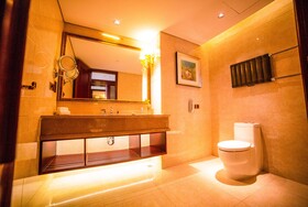 Howard Johnson by Wyndham Domando Plaza Wulanchabu