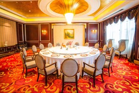 Howard Johnson by Wyndham Domando Plaza Wulanchabu