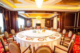 Howard Johnson by Wyndham Domando Plaza Wulanchabu