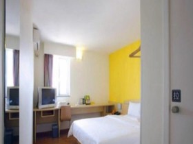 7Days Inn Changchun Jiefang Bridge City Train