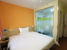 7Days Inn Changchun Jiefang Bridge City Train