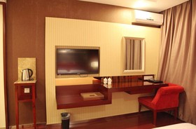 Aiqinwan Holiday Hotel