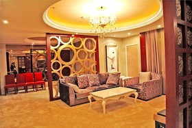 Aiqinwan Holiday Hotel