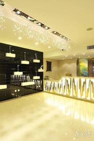 Wanjia Lakefront Hotel