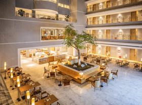 Atour Hotel Dalian Railway Station