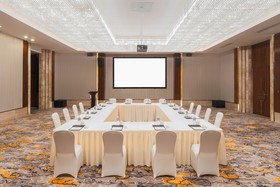 Crowne Plaza Dalian Sports Center