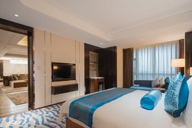 Crowne Plaza Dalian Sports Center
